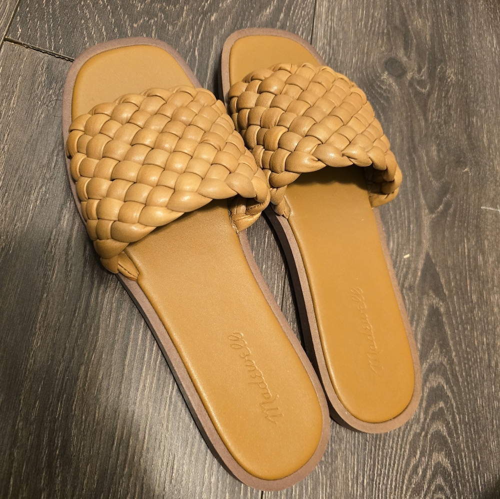 Madewell braided Slide, size 8, Brand New!